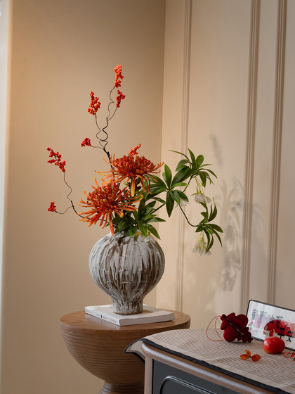 String of Golden Chrysanthemums, Water Stone Banyan, Simulated Fake Floral Art, High-End Realistic Decoration, New Year Guest Restaurant, Retro Ceramic Vase