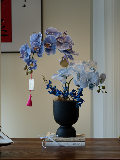 Artificial Phalaenopsis Orchid Plant Bonsai, High-End Realistic Decoration for Entryway, Living Room, Dining Room, and Tabletop