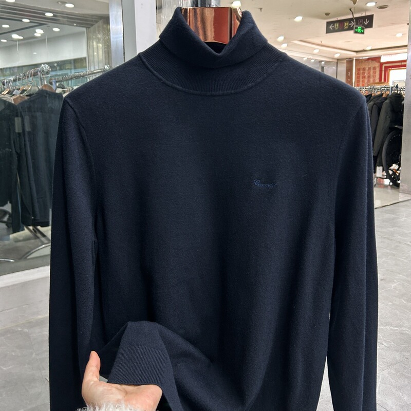 【Brand Surplus】 Rare Dark-Colored Turtleneck! Gentlemanly Style! Versatile and Classic! Off-The-Shelf, Tag-Cut Men's Sweater