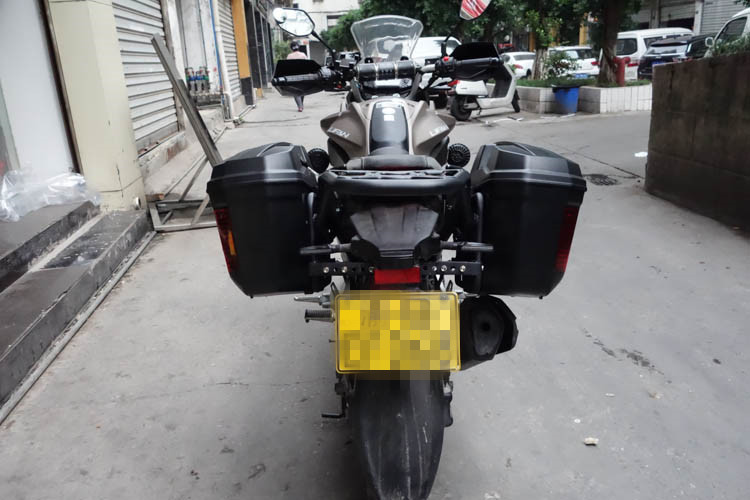 Lifan KPT200 bên hộp ba hộp bên khung hộp phía sau KPT200 phát hành nhanh phụ kiện sửa đổi bên hộp - Xe gắn máy phía sau hộp thùng sau xe máy giá rẻ