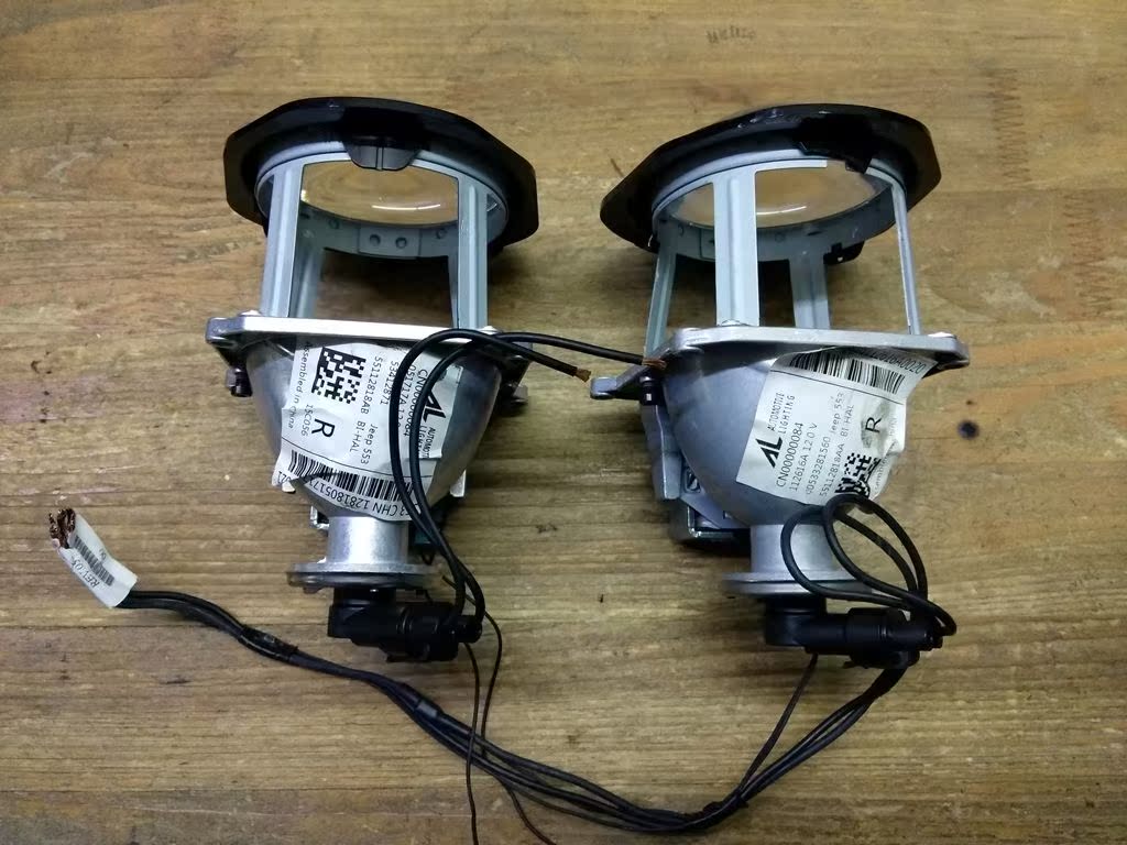Second-hand jeep553 dismantling car 9005HB3 bi-optical lens car halogen xenon headlight modification sale