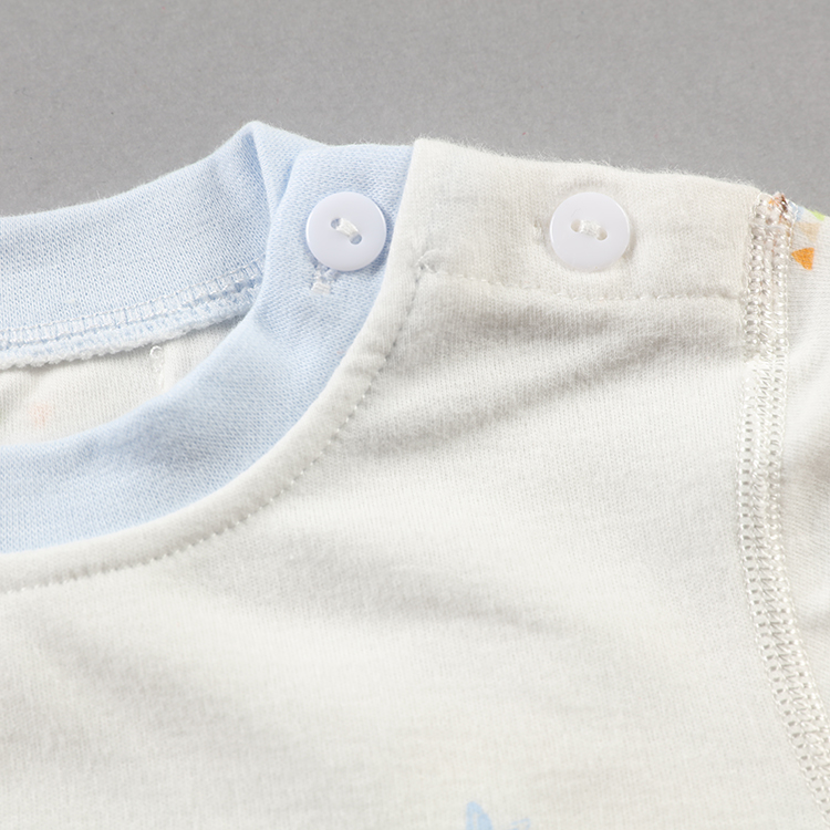 Mùa xuân và mùa thu Elegance Island Cotton Turtleneck Bộ đồ lót Baby Boy Baby Baby Quần áo mùa thu không có xương khâu quần áo trẻ em đẹp