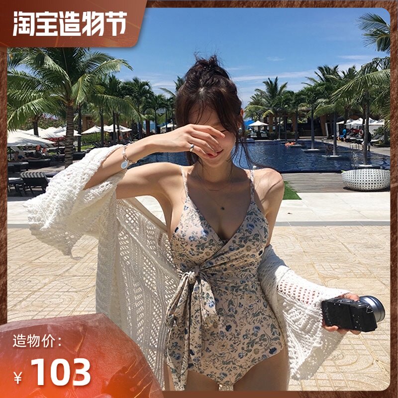 New Korean temperament retro lace-up belly cover thin chest gathered one-piece swimsuit female conservative hot spring vacation