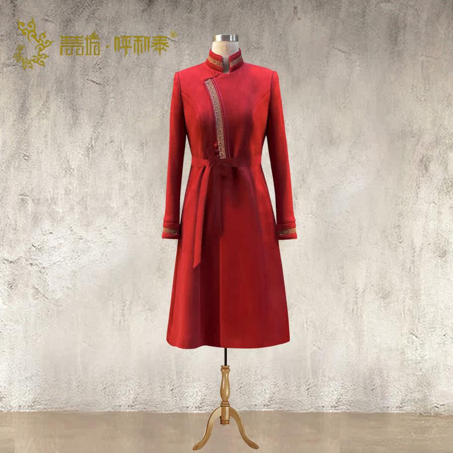(Qingzangfang and Tai) Custom of Mongolian Fashion Imitation Deer Leather Suede Long Version Windsuit