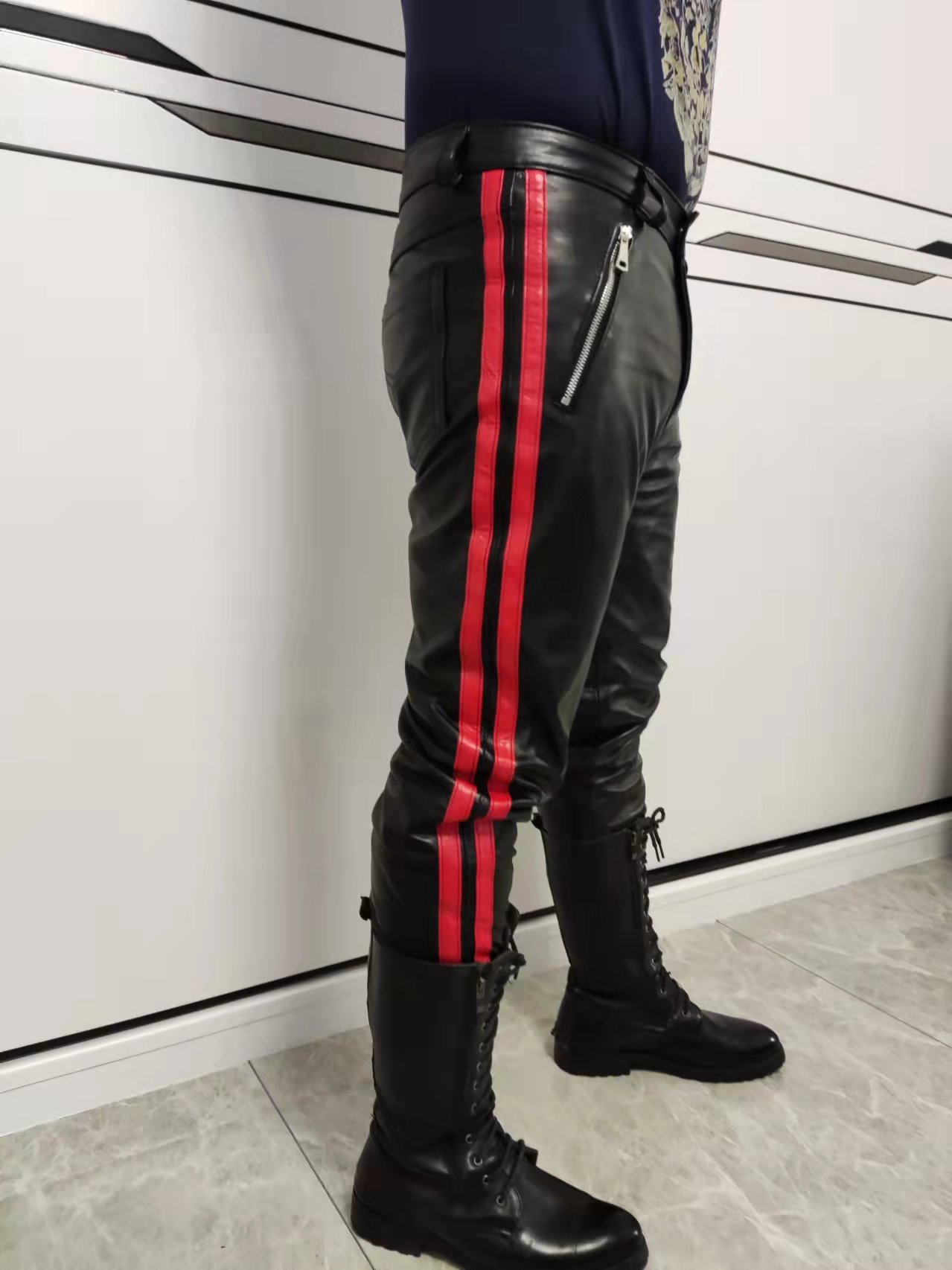 High-end custom bicoloured bar headlayer calf leather calf leather pants with small feet stylish and warm genuine leather pants man