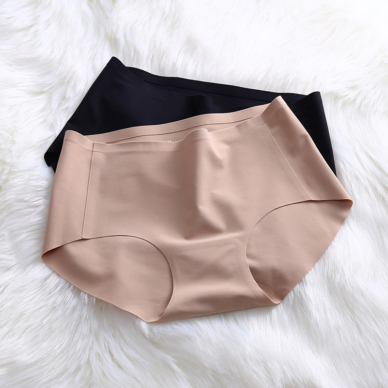 One-piece high-play soft glutinous light and breathable minimalist underpants mid-waist triangular comfort cotton stall underpants