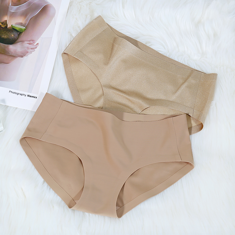 The female pure cotton bottom breathable one slice of indecent sexy low waist triangle underwear in summer invisible bare underwear