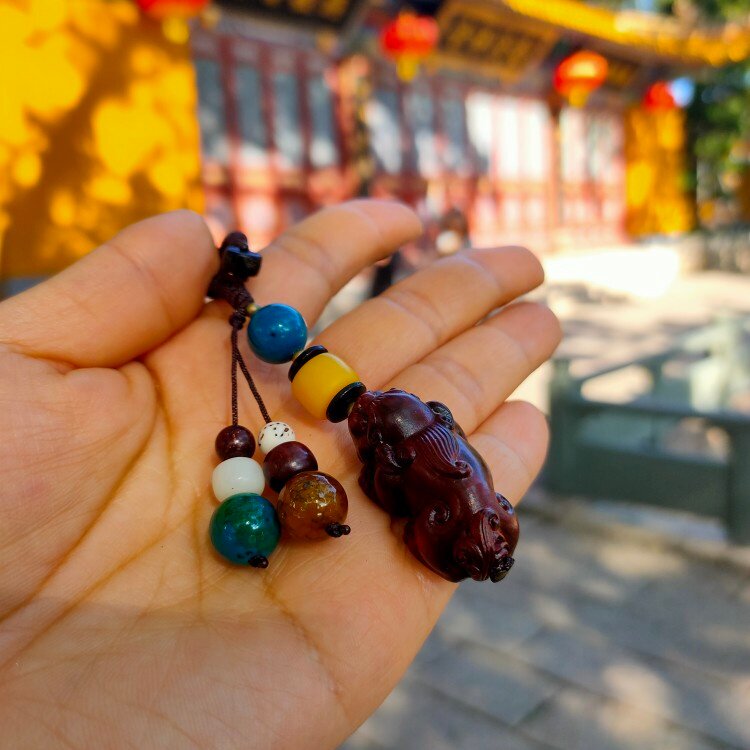 Putuo Mountain Monastery Overpass Incense Stove Key Buckle Leopard Leopard Small Leaves Purple Sandalwood Delicate Little Handlebar Piece