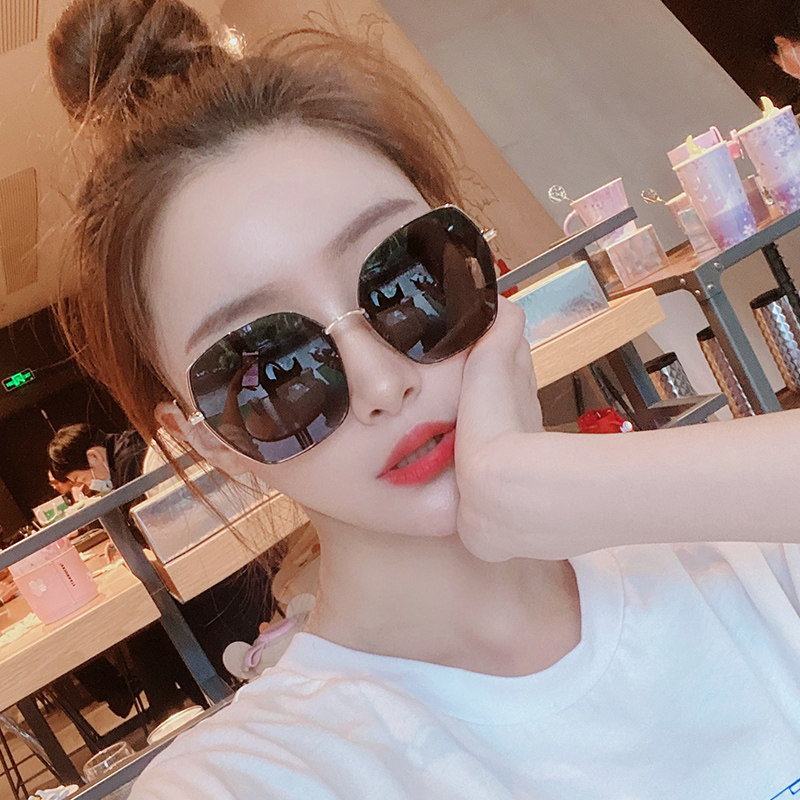 Hong Kong's new Korean style sunglasses trendy personality big round face thin anti-UV polarized net red sunglasses women