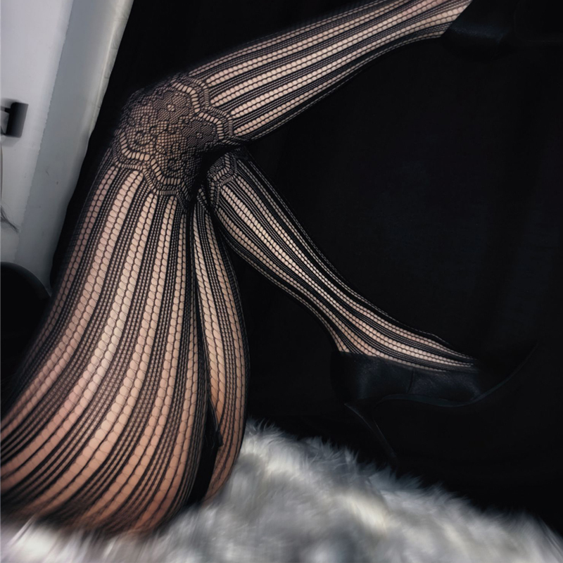 Vertical Striped Mid-Knee Jacquard Hollow-Out Retro Fishnet Stockings, Sexy Lace Women's Pantyhose, Black Stockings, Seductive