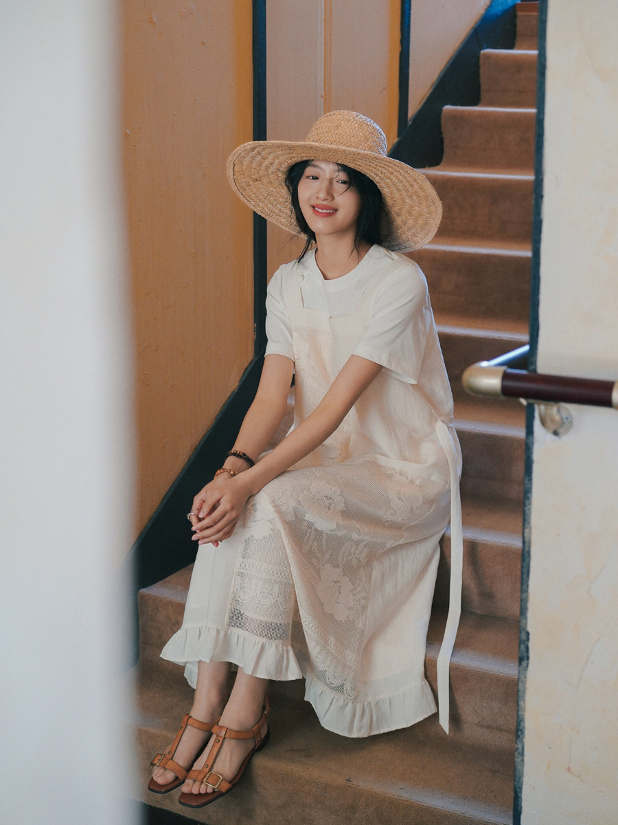 古代ホワイトムーンライトローズヴィンテージ中空ステッチサスペンダー