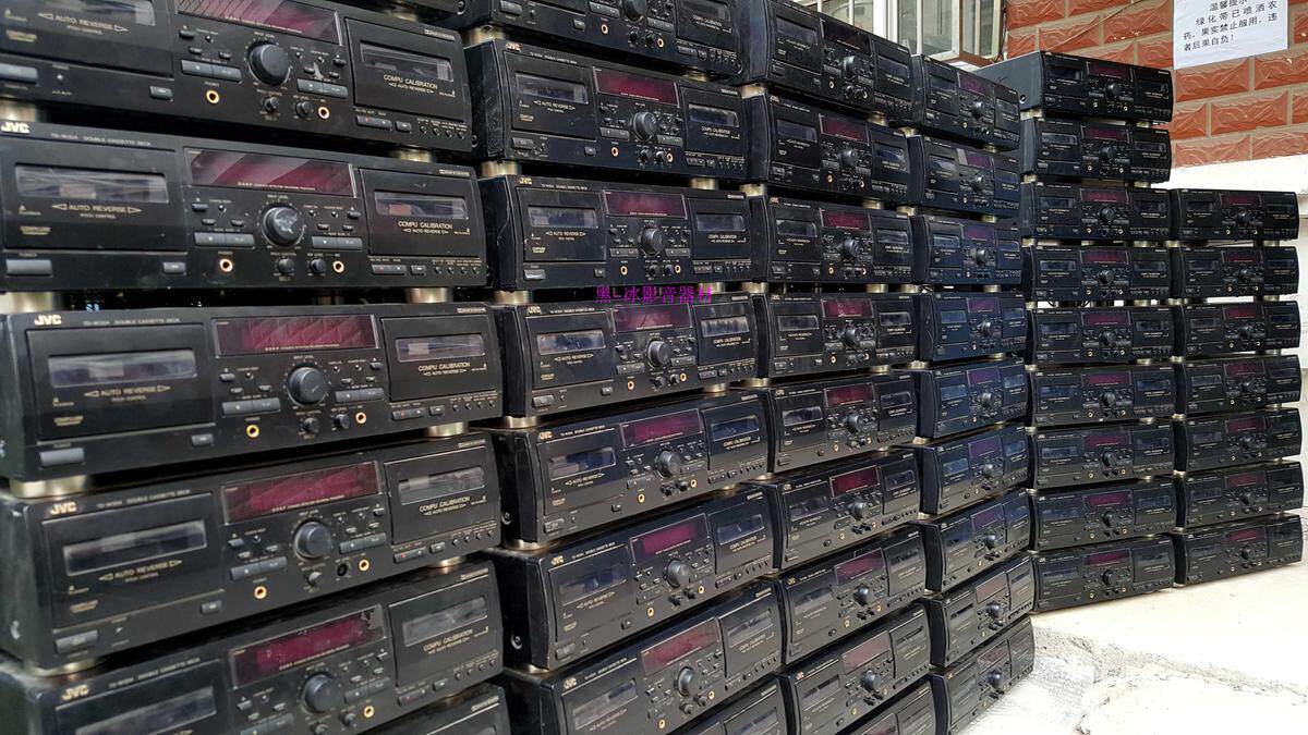 Imported Original Dress Jvc Triumph TD-W354BK Fever Cassette With Brochure