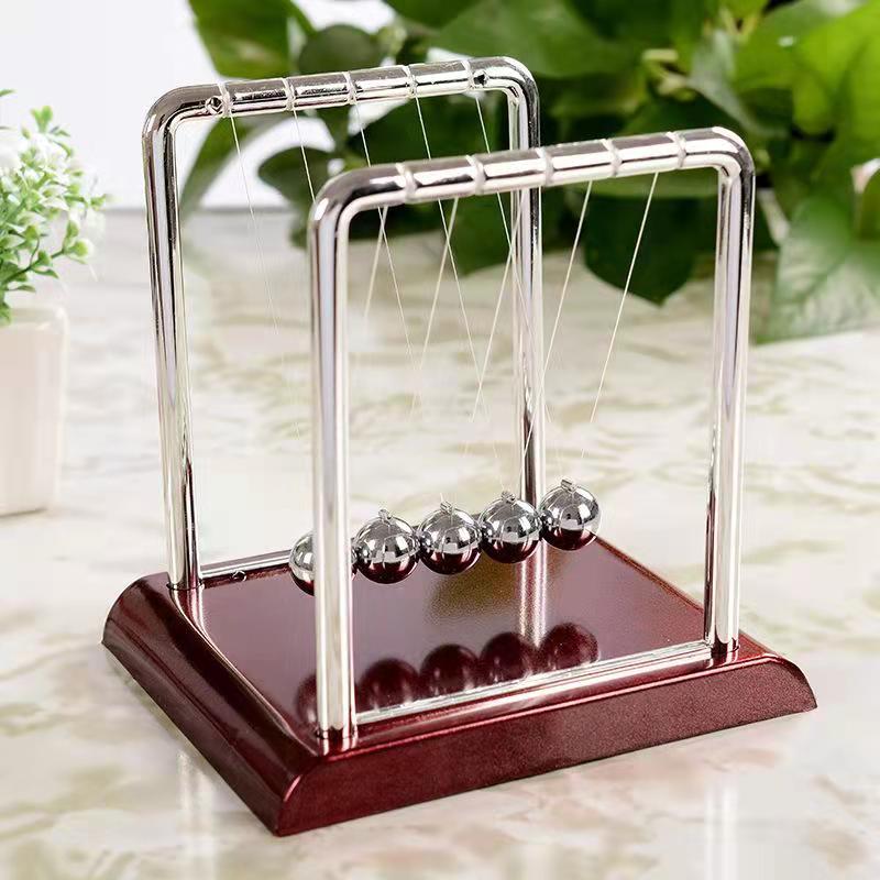 Newton Pendulum Balling Ball Creative Office Desktop Small Swing Piece Home Decoration Pint Living Room Craft Gift Pendulum for Birthday Presents