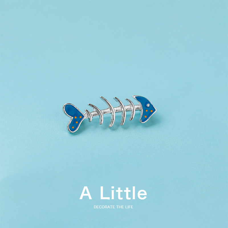 A Little fish bone brooch female anti-light neckline pin type fixed clothes personalized buckle Pin Pin Pin Pin tide