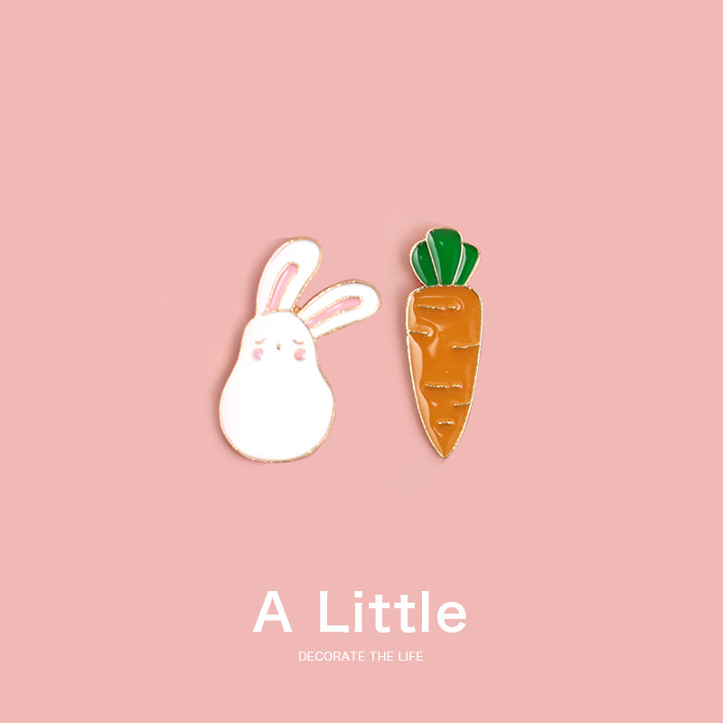 A Little Rabbit Carrot Brooch Cute Metal Badge Cartoon Pin Bag Clothes Accessories Couple Gift