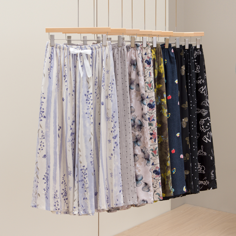 Can Be Worn Outside, Plus Size, Thin Rayon Wide-Leg Pajama Pants for Women, Summer, for Walking, Home Wear, Nine-Point Skirt Pants Can Be Worn Outside, Plus Size, Thin Rayon Wide-Leg Pajama Pants for Women, Summer, for Walking, Home Wear, Nine-Point Skirt Pants