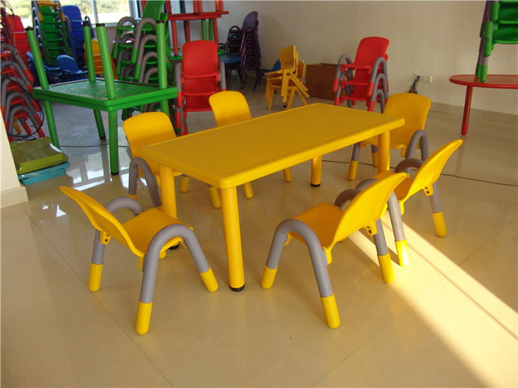 Bàn ghế mẫu giáo Trẻ em Bàn ghế nhựa hình chữ nhật Lớp mẫu giáo Bàn ghế dài Có thể điều chỉnh - Phòng trẻ em / Bàn ghế bàn học chống gù cho bé gái