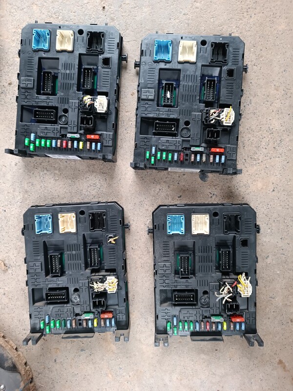 Peugeot 307 308 408 Sega Triumph Body Computer Bsi Bcm Driving Computer Interior Fuse Box