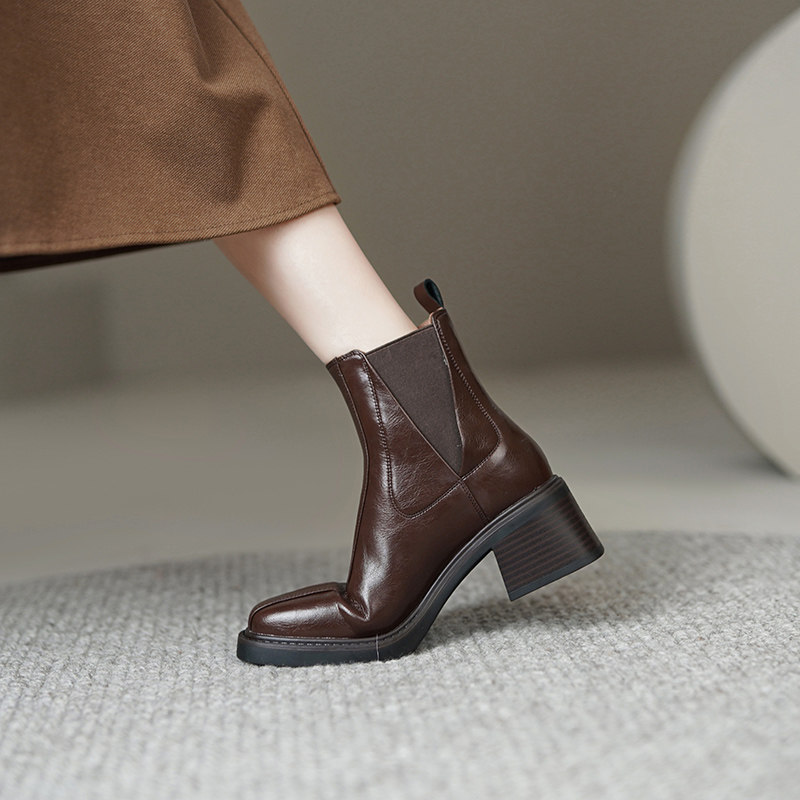 (Morning Miss) comeback trend ~ retro square head high heel short cylinder boots elastic one foot pedal coarse heel short boots female 