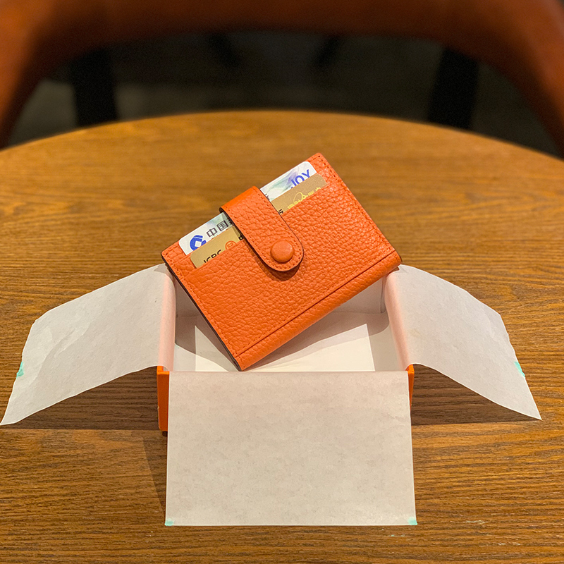 2022 new card bag woman real leather short slim slim slim credit card cover two-fold buckle multi-position card clip card holder