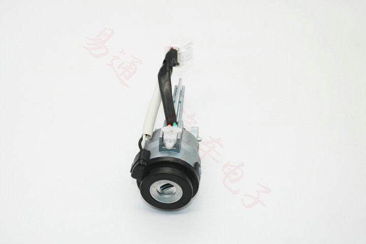 Beijing Hyundai Rena ignition lock cylinder left front door lock cylinder remote control car key Rena whole car lock cylinder assembly