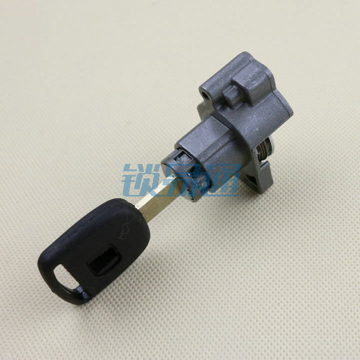 Suitable for Honda 09 Fit Left Door Lock Fengfan CRV Car Lock Civic Fit Central Control Door Lock Cylinder