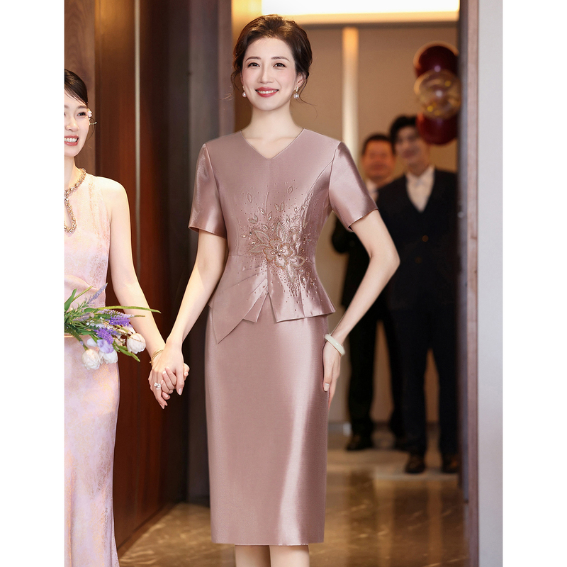 Elegant and Youthful Mother-Of-The-Bride Wedding Dress 2026 New Style High-End Designer Mother's Gown Wedding Attire Elegant and Youthful Mother-Of-The-Bride Wedding Dress 2026 New Style High-End Designer Mother's Gown Wedding Attire