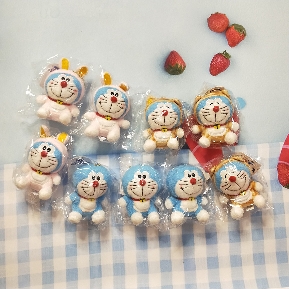 (New mandatory benefits on October 27) Changing Body Bite the cat foundation Doraemon A dream plush Bauer bag small pendant