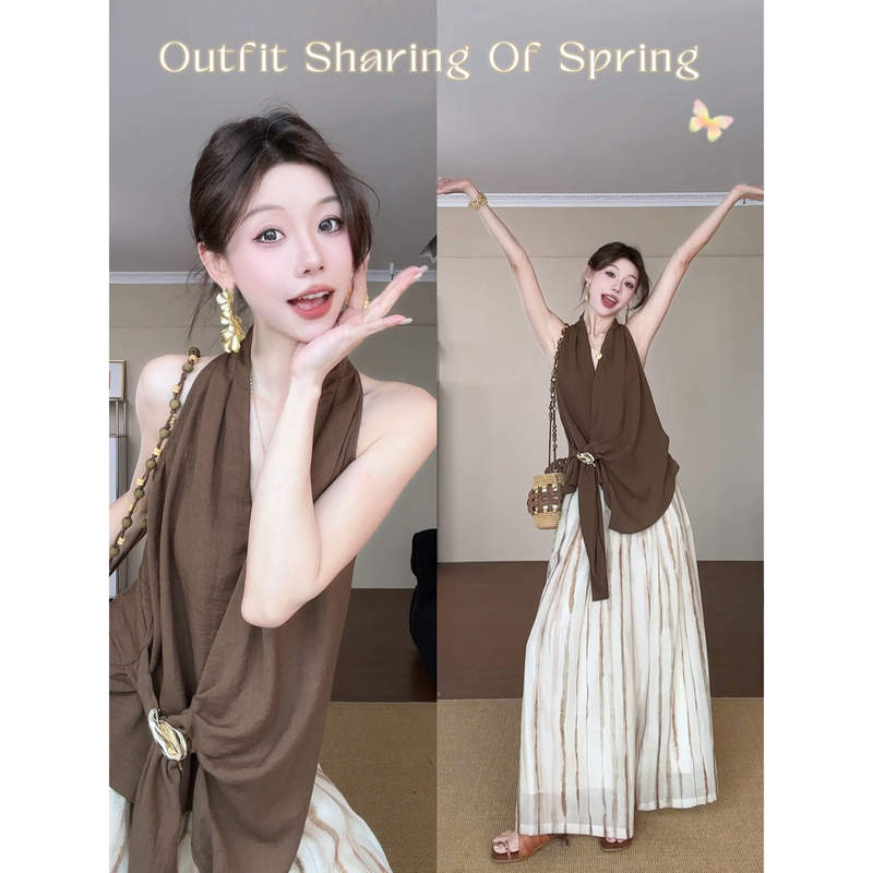 Old Money Style Coffee-Colored Halter V-Neck Tank Top Women's Summer Retro Design Striped Wide-Leg Pants Two-Piece Set Old Money Style Coffee-Colored Halter V-Neck Tank Top Women's Summer Retro Design Striped Wide-Leg Pants Two-Piece Set