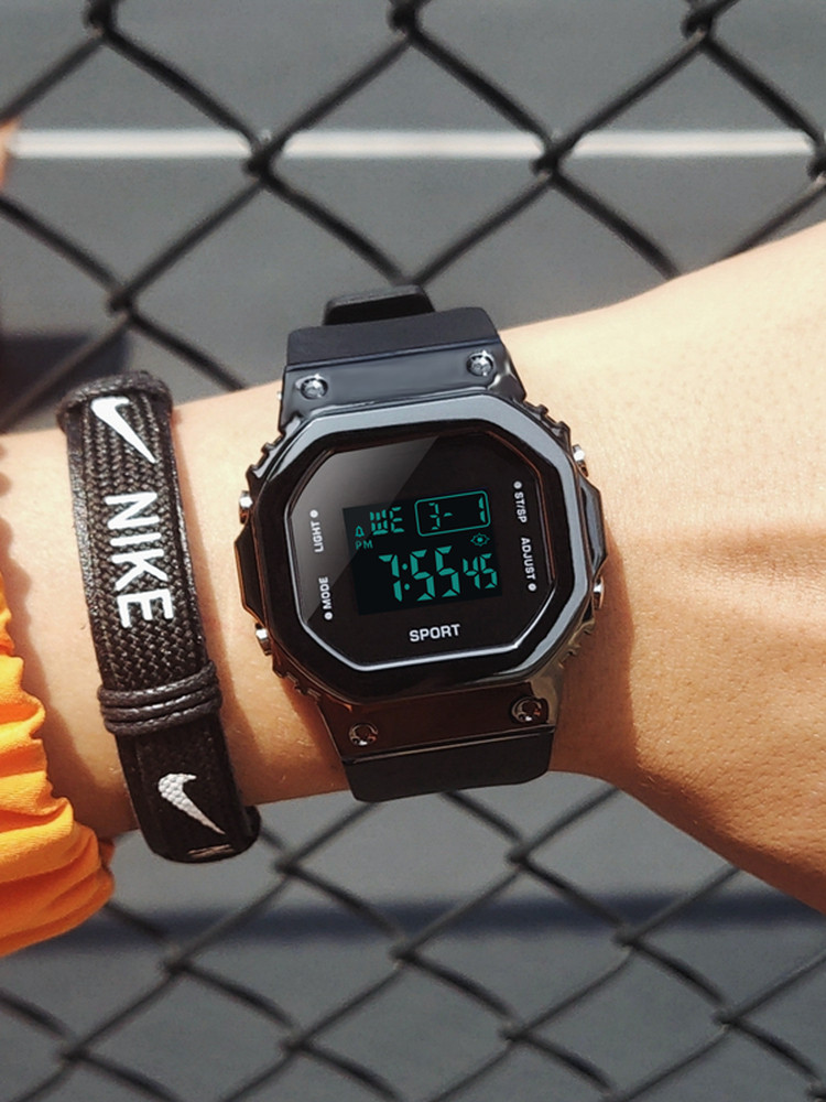 Small Square Watch for Men, Suitable for Students, Teenagers, Middle and High School Students, Sports, Mechanical, Waterproof, Children's Watch, Only Shows Time, Electronic Watch