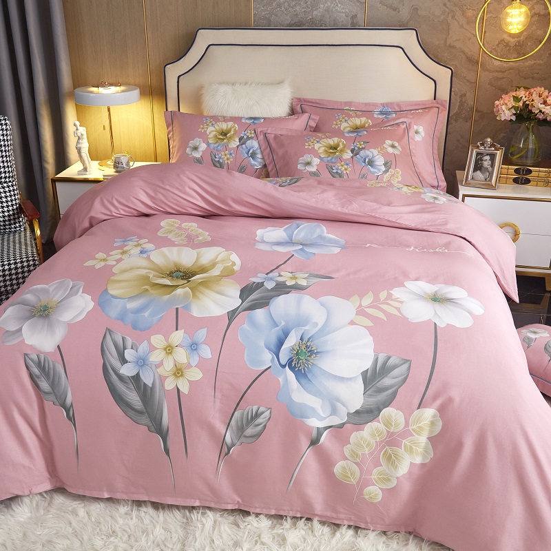 Bed supplies four - piece cotton 100 beds are covered by summer beds in the red wind