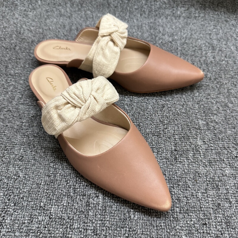 Clarks Women's Summer Pointed Toe Flat Half-Toe Slippers for Going Out Women's Shoes Laina 15 Mule