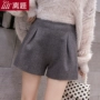 Thu đông 2018 mới quần short len ​​cạp cao nữ phiên bản Hàn Quốc của quần skinny trơn dày ấm áp một từ quần âu quần short jean nữ