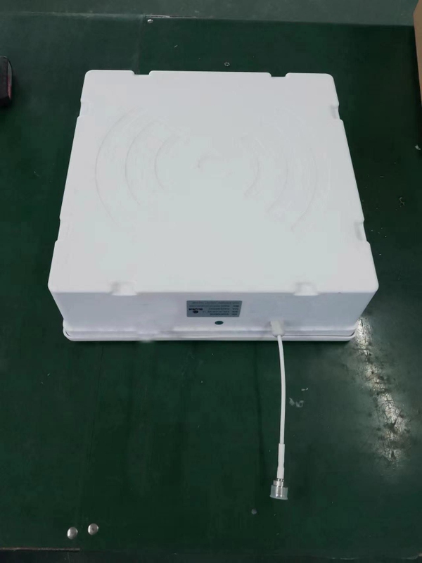 1-Port 800-1710-2700-3700Mhz Elevator Tunnel Narrow Beam Plate-Type Flat Panel Antenna