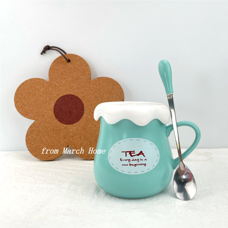 Cute girl milk cup Korean household large capacity ceramic water cup with lid ins niche mug with gift box