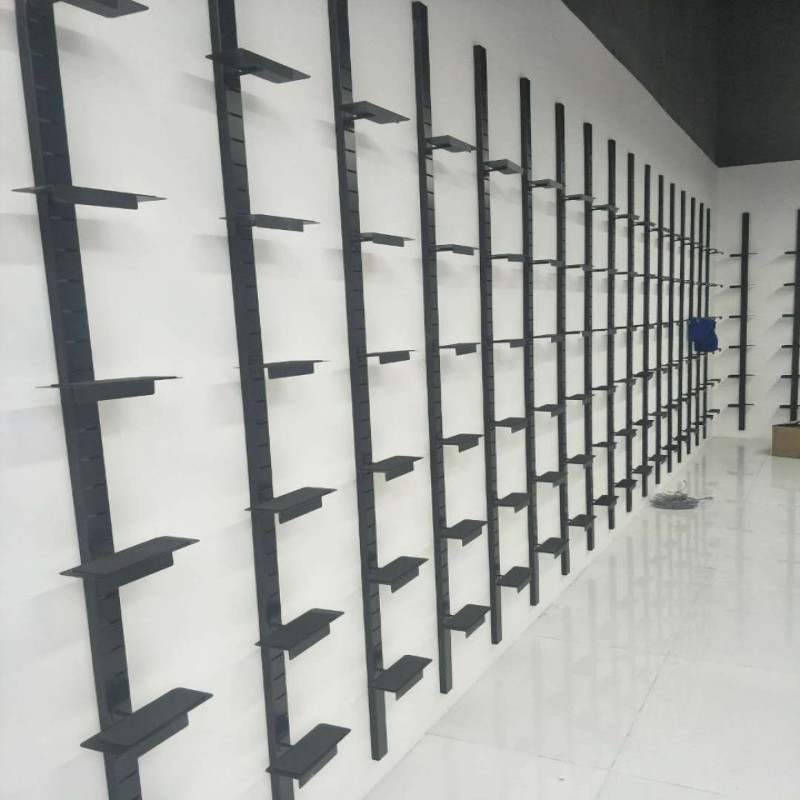 Specialized store iron art on the wall shoe rack combination display shopping mall special sports and leisure shoe shelf shoe store shoe display stand