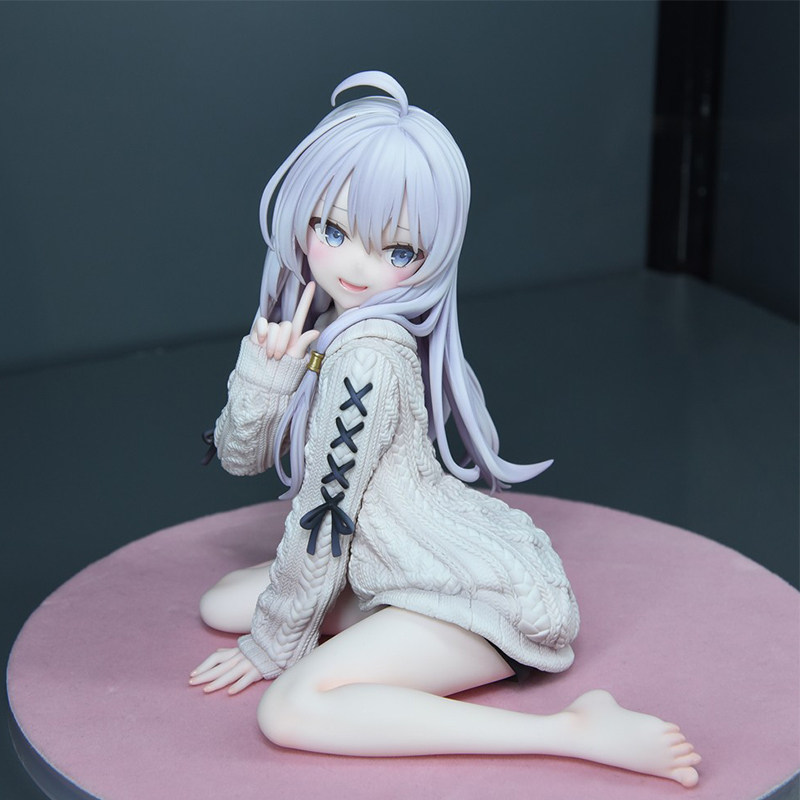 Wandering Witch Elaina Sweater Ver. Figure