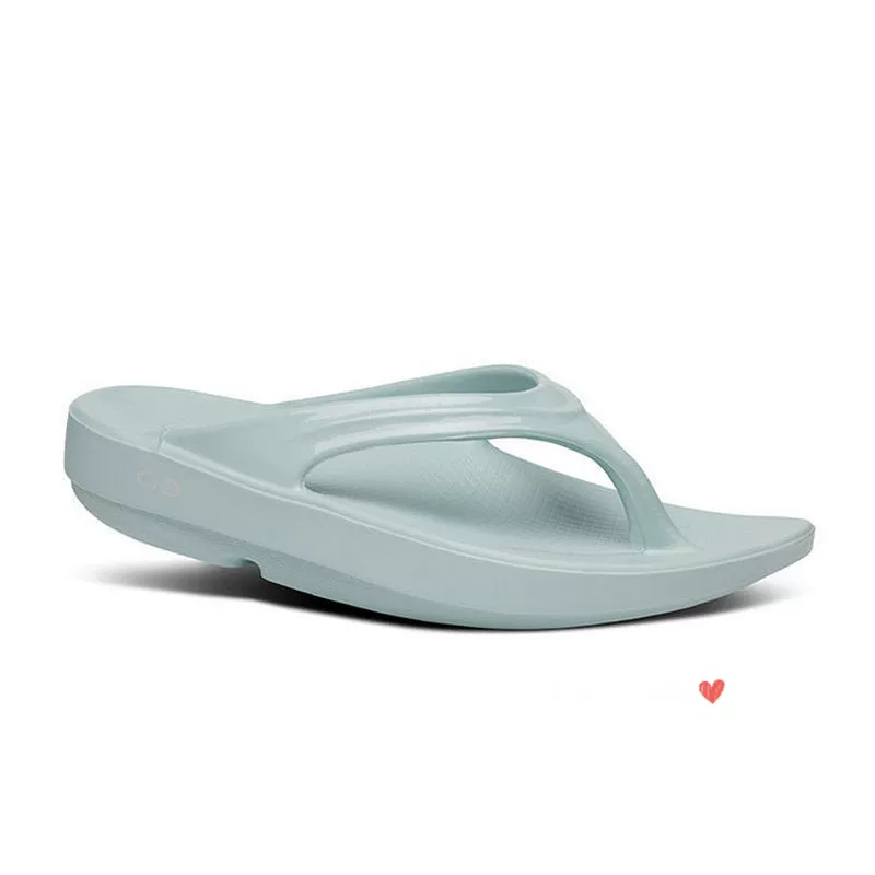 Japanese comfortable slippers, simple and elegant design