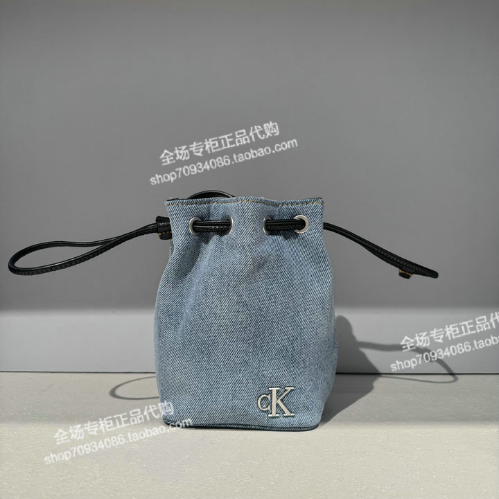 Calvin Klein/Kevin Klein Genuine Product from the Store 2026 Autumn Collection Single Shoulder Crossbody Chain Bag 4F4205G