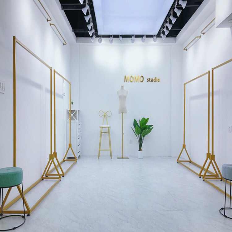 Clothing Shop Floor Show Shelf Decoration Rack Clothing Hanger Men And Women Clothing Rack Shelves Retro Floor Shelf Display Cabinet