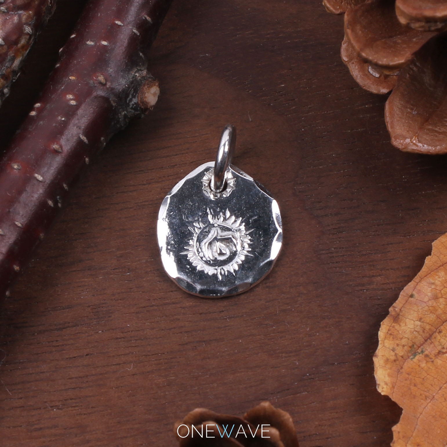 Goros Takaqiao Silver Cake L goros Little Silver Necklace Pending