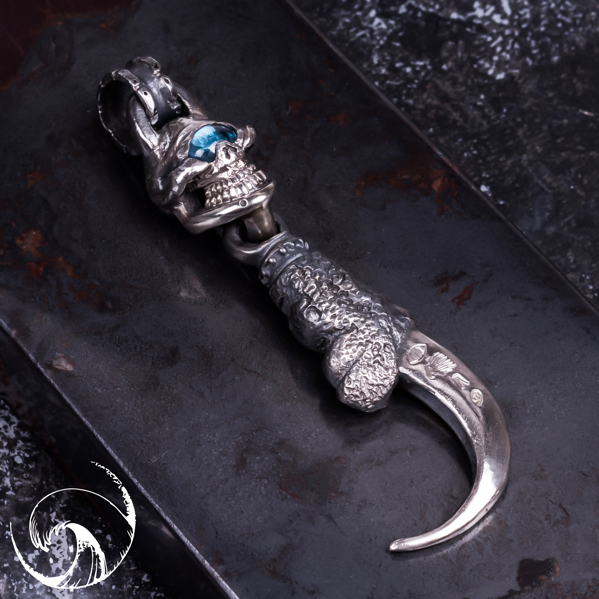 Alpine Longs Skull Pasture Stone Blue Eyed Solo Eye Eagle Hook Pendant Stoplight Hangover American Locomotive Necklace