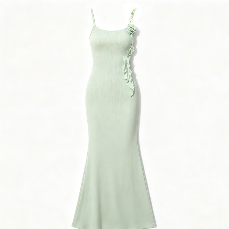 2026 New Seaside Vacation Mint Green Spaghetti Strap Dress with a Gentle and Elegant Vibe, Waist-Cinching, Slim-Fit, Bodycon Dress for Summer 2026 New Seaside Vacation Mint Green Spaghetti Strap Dress with a Gentle and Elegant Vibe, Waist-Cinching, Slim-Fit, Bodycon Dress for Summer