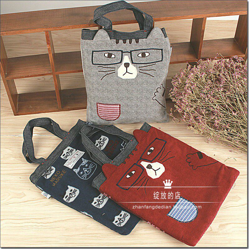 The new products are recommended for export to Japan pure original embroidery vertical cloth glasses cat bag cartoon double-sided female hand bag