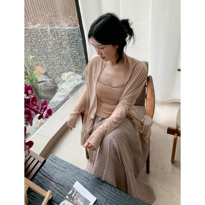 Old Money Style, Beautiful and Cool Outfit Set for Women, Summer 2026, Soft and Thin Sun-Protective Cardigan and Skirt Two-Piece Set