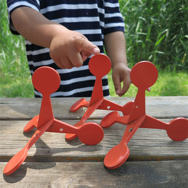 Bullseye slingshot target steel bullseye ground target tumbling target target box steel ball target automatic reset target