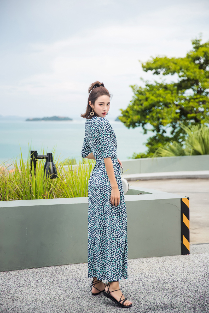 Kích thước lớn giảm béo mm Jumpsuit boho váy dài kỳ nghỉ bên bờ biển một mảnh váy quấn váy đi biển Bali váy hạ eo công sở	