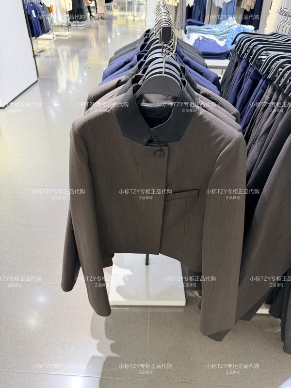 New Arrivals in September Zara Domestic Purchasing Agent Women's Clothing Long-Sleeved Stand-Up Collar Short Blazer 2922240 700 New Arrivals in September Zara Domestic Purchasing Agent Women's Clothing Long-Sleeved Stand-Up Collar Short Blazer 2922240 700