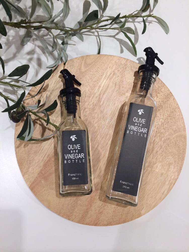 Spot Japan francfranc minimalist glass oil jug Sauce Bottle Kitchen containing one-handed inverted oil bottle