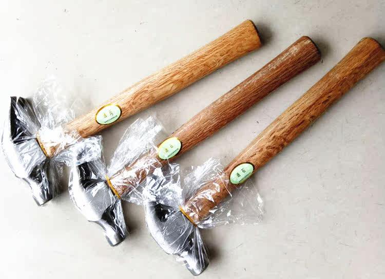 High-grade round head claw hammer wooden handle household hammer safety hammer wooden handle claw hammer 0 25Kg 0 5Kg